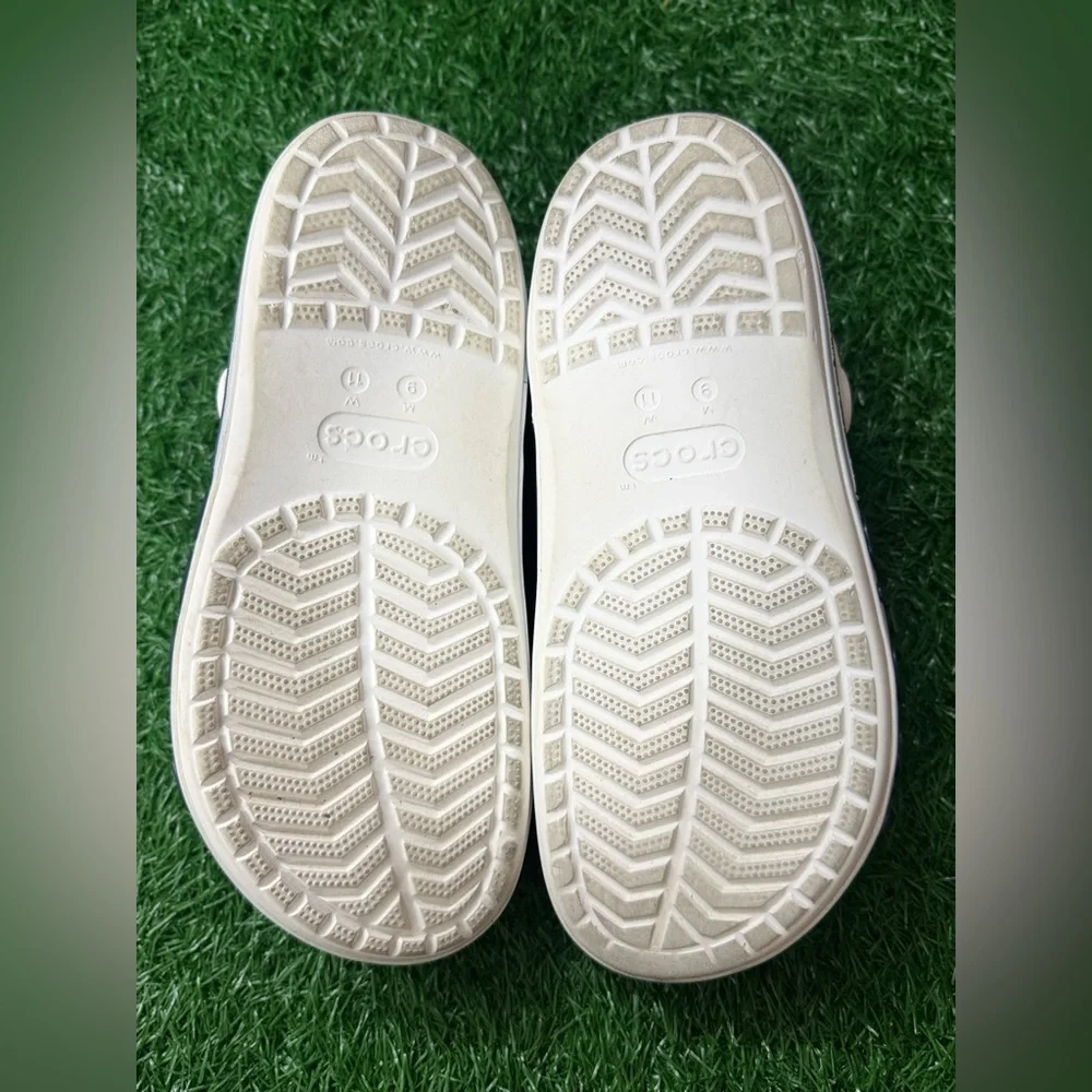 Crocs‎ Unisex White Clogs Size M-9 W-11